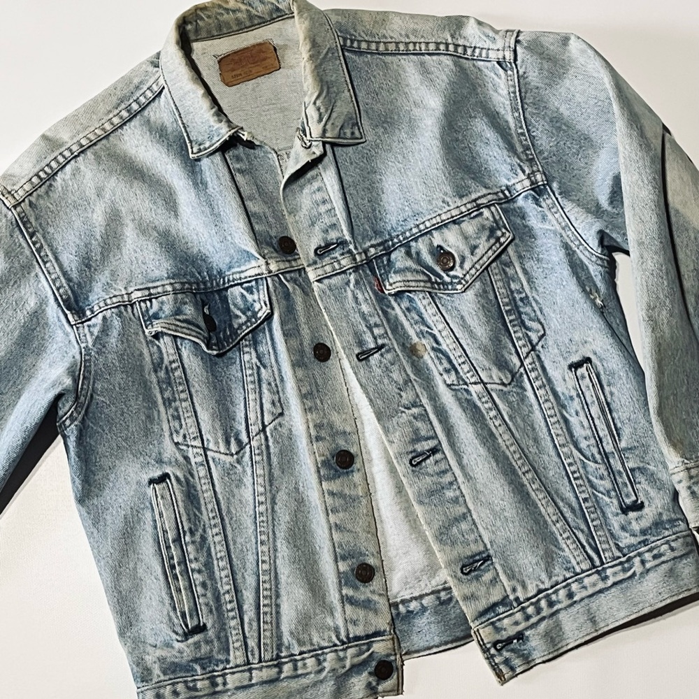 Vintage 80s Levi’s Type 3 Denim Truckers Jacket Authentic Thrashed Size Large